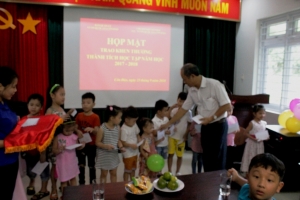 Vườn quốc gia Côn Đảo tổ chức vui chơi trung thu, tặng quà khen thưởng thành tích học tập năm 2018