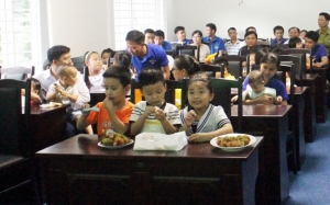 Vườn quốc gia Côn Đảo tổ chức vui chơi, tặng quà cho các cháu thiếu nhi nhân ngày quốc tế thiếu nhi 01/6/2018